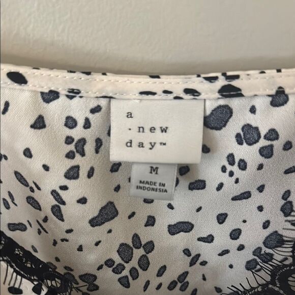 A New Day Black and White Spotted Women's Cami with Lace Trim - Picture 2 of 6